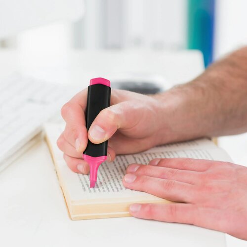Tekstmarker zwart / roze