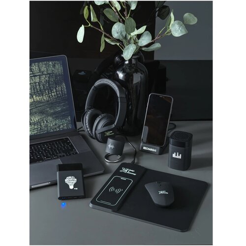 SCX.design S26 speaker 3W voorzien van ring met oplichtend logo Zwart