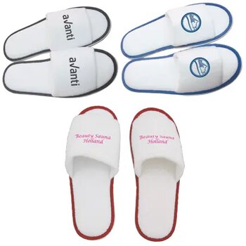 Paar slippers, open teen zwart Paar slippers, open teen zwart