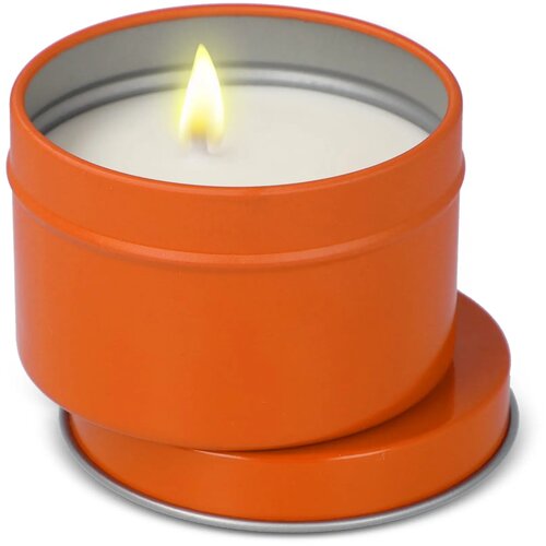 Kirtan plantaardige geurkaars in groot gerecycled blik oranje