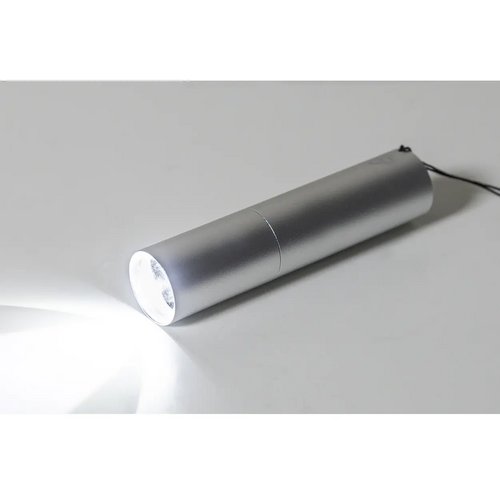 Chargelight Tone Oplaadbare Zaklamp Van Gerecycled Aluminium Zilver