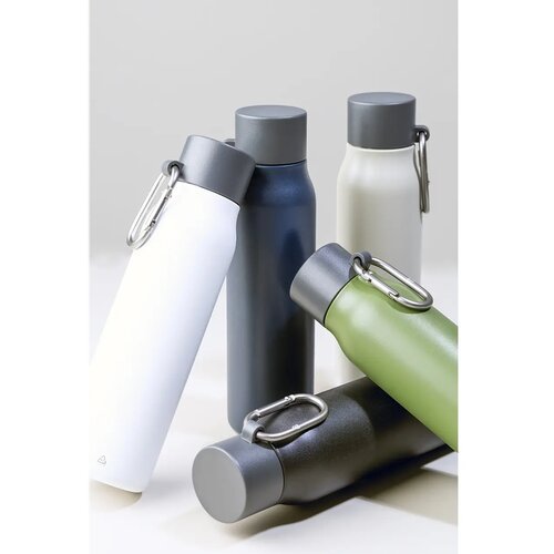Baruntse Rss Geïsoleerde Fles Wit