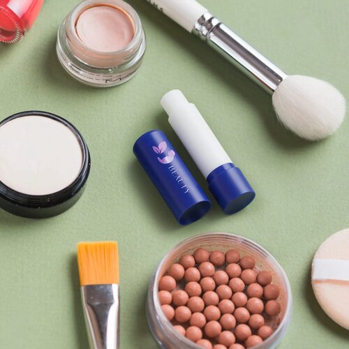 Klassieke lippenbalsemstick gerecycled materiaal blauw